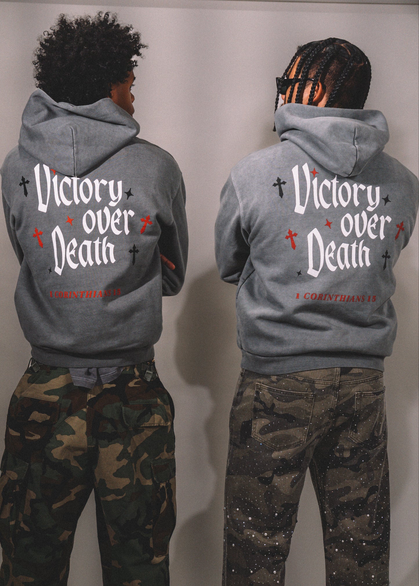 "I AM VICTORIOUS" Hoodie - Gray