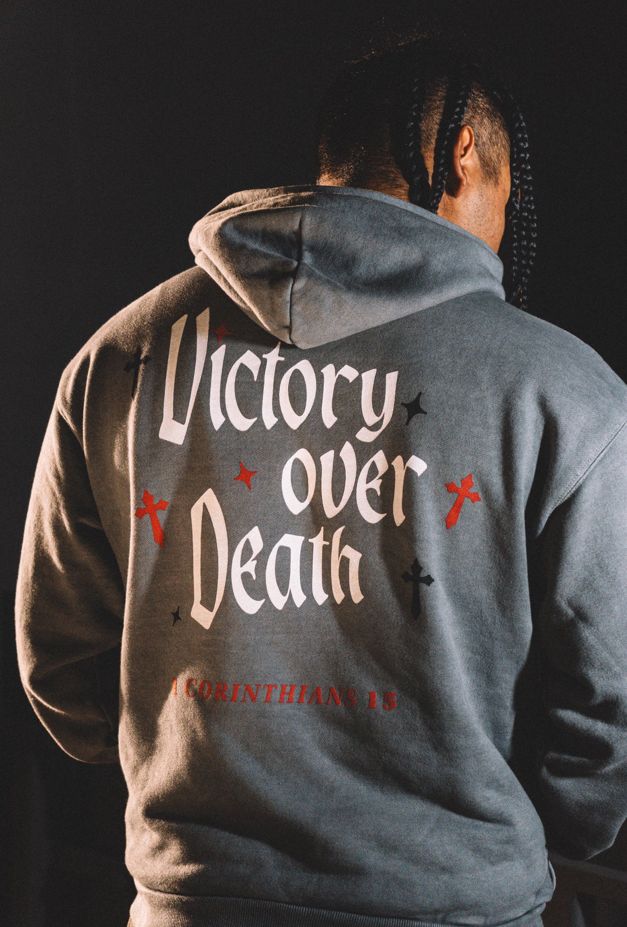 "I AM VICTORIOUS" Hoodie - Gray